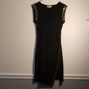 Sleeveless dress